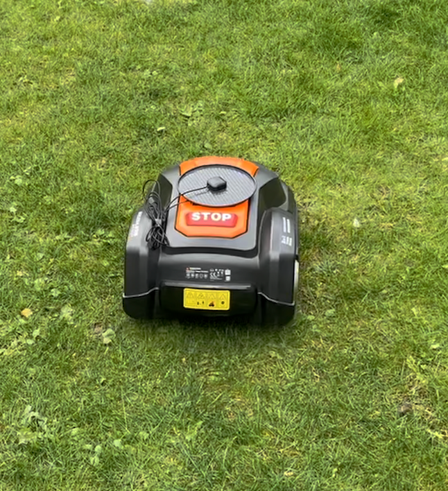 SA900ECO mowing with Openmower